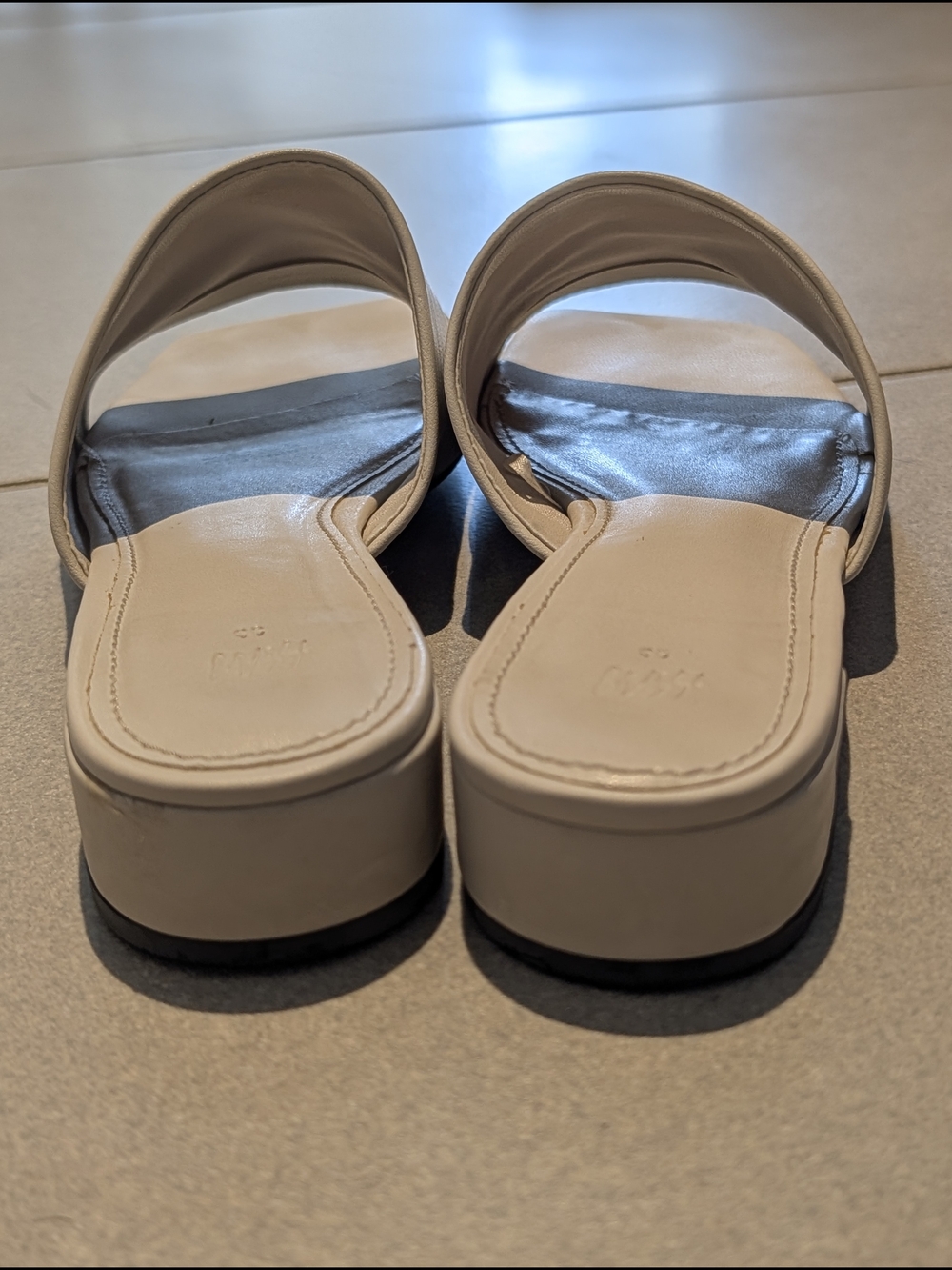 H&M | White Slide Sandals - Picture 3 of 4